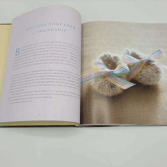 Faith Hope Love Knitting Celebrating the Gift of Knitting 20 Beautiful Patterns - Picture 14 of 16